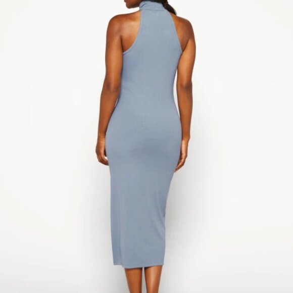 WAYF - Large Sleeveless Turtleneck Knit Midi Dress - Picture 3 of 5